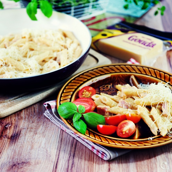 Serowy makaron
